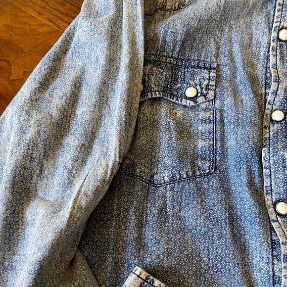 BNWT Men's Denim Shirt - Picture 9 of 11
